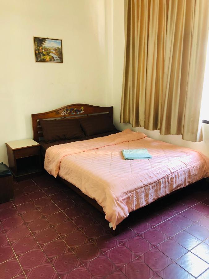 Pawan Inn Pattaya Extérieur photo